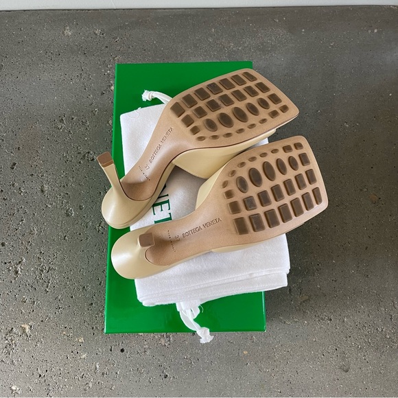 BOTTEGA VENETA Beige Stretch Heeled Mules - Picture 5 of 6